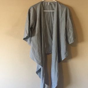 Striped front knot top